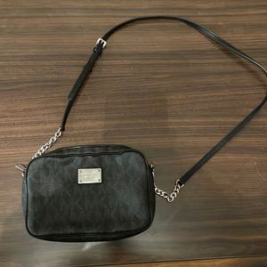 Authentic Michael lord crossbody black